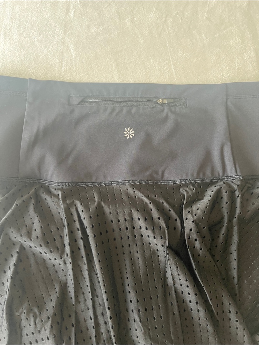 Athleta A-Game 2-in-1 crop 2X - Picture 5 of 6